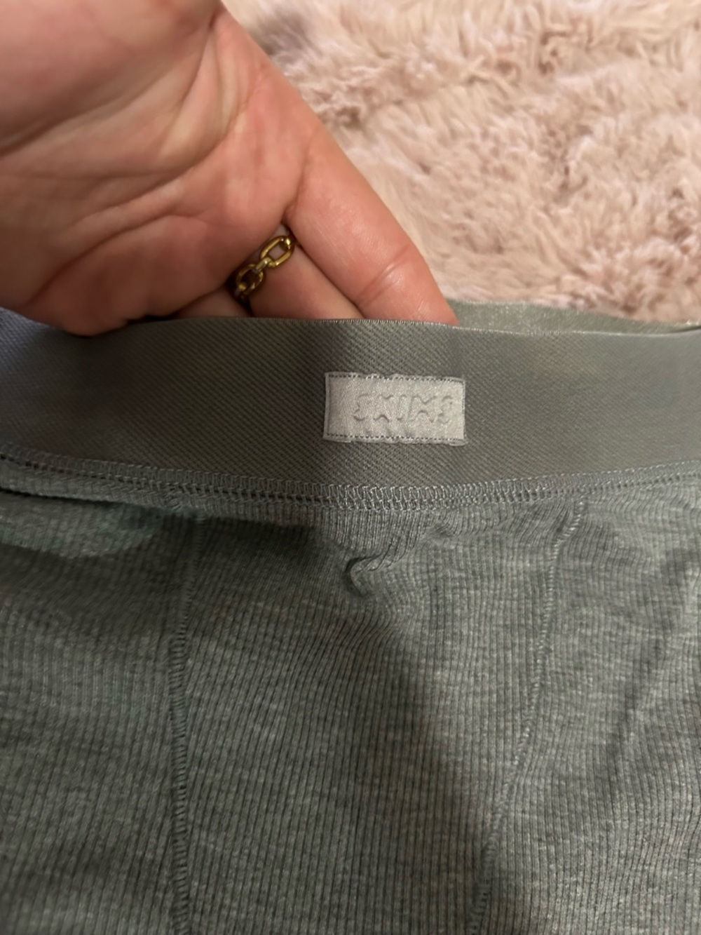 SKIMS Olive Green Ribbed Boxer Shorts - Picture 2 of 5